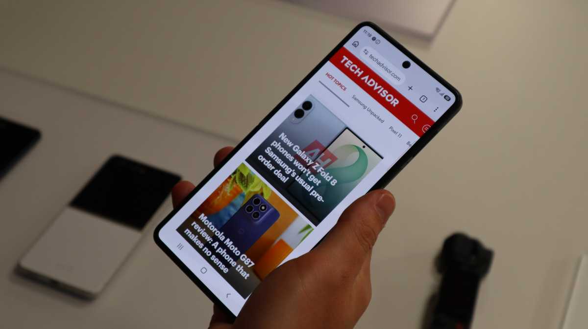 Samsung Galaxy Z Flip 8 main display