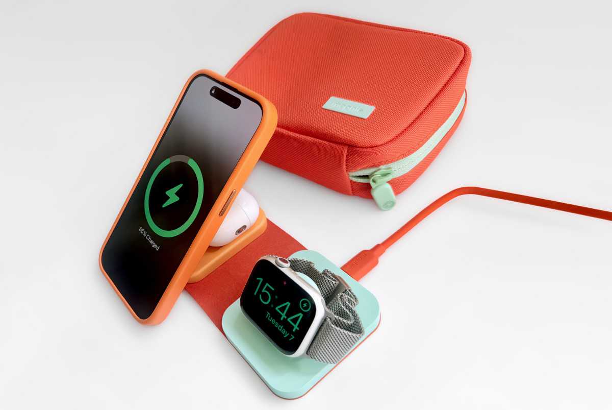 Mophie 3 in 1 Travel Charger