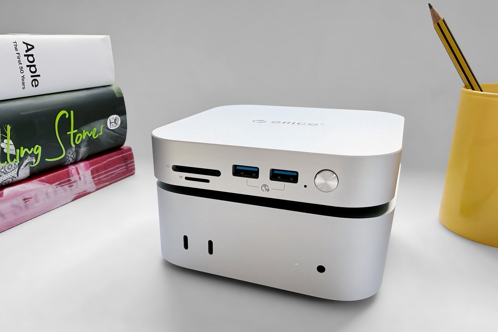 Orico MiniLink 40Gbps One-Stop Storage and Dock
