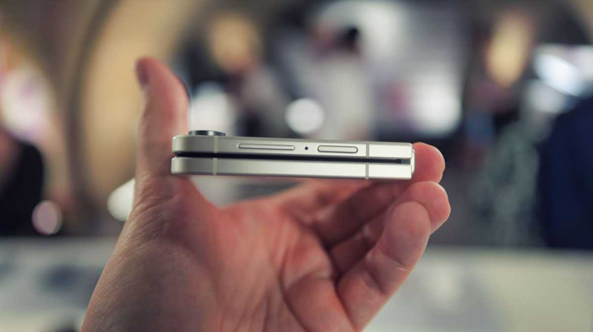 Samsung Galaxy Z Flip 8 4