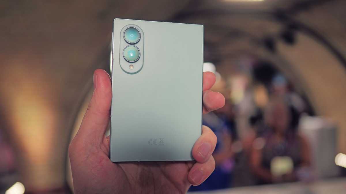 Samsung Galaxy Z Fold 8 3