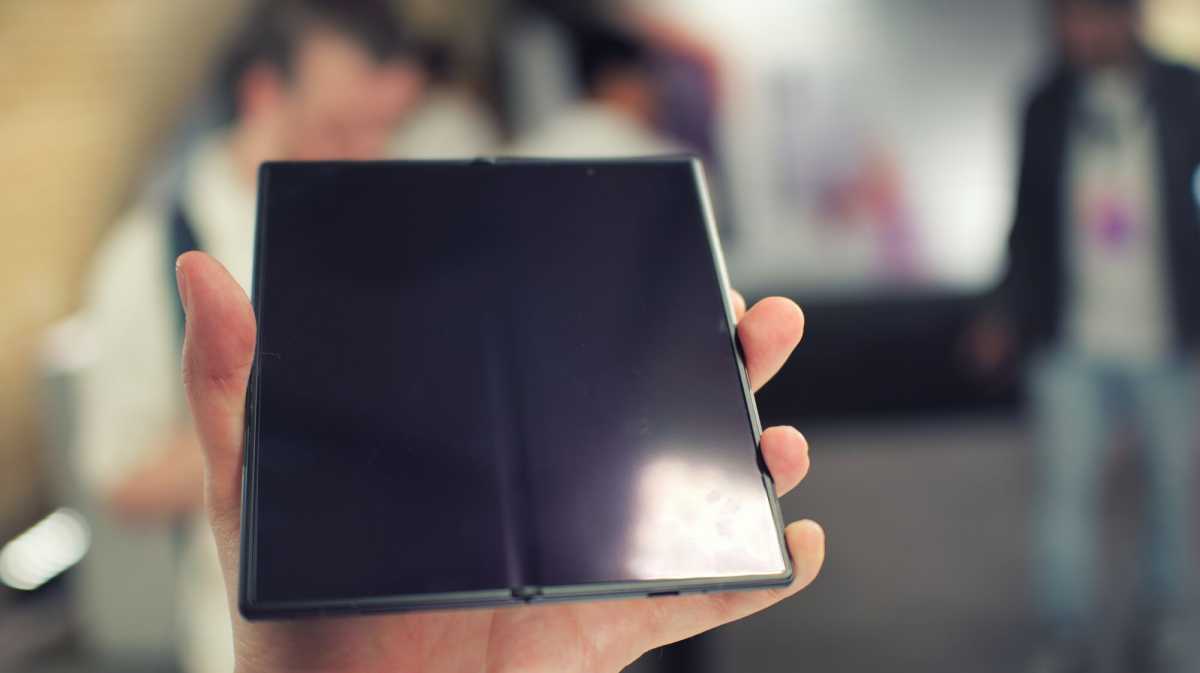 Samsung Galaxy Z Fold 8 Ultra 4