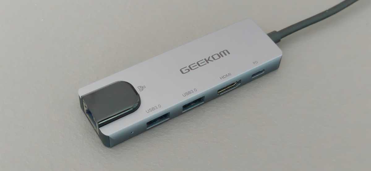 Test Geekom Geekbook M16 dock