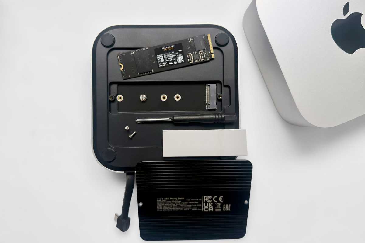 UGREEN Mac mini 11 in 1 Docking Station with SSD Expansion SSD