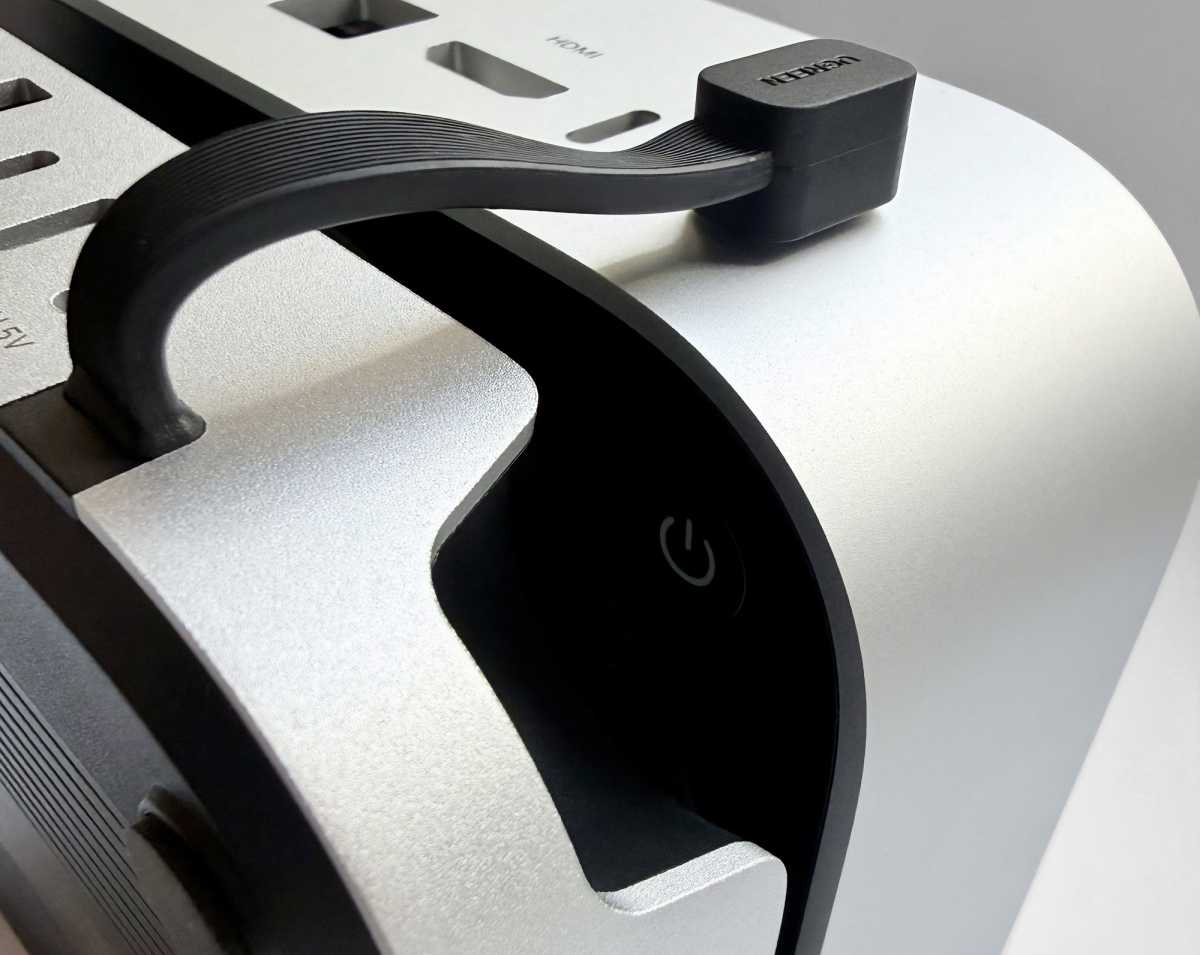 UGREEN Mac mini 11 in 1 Docking Station with SSD Expansion power cutout