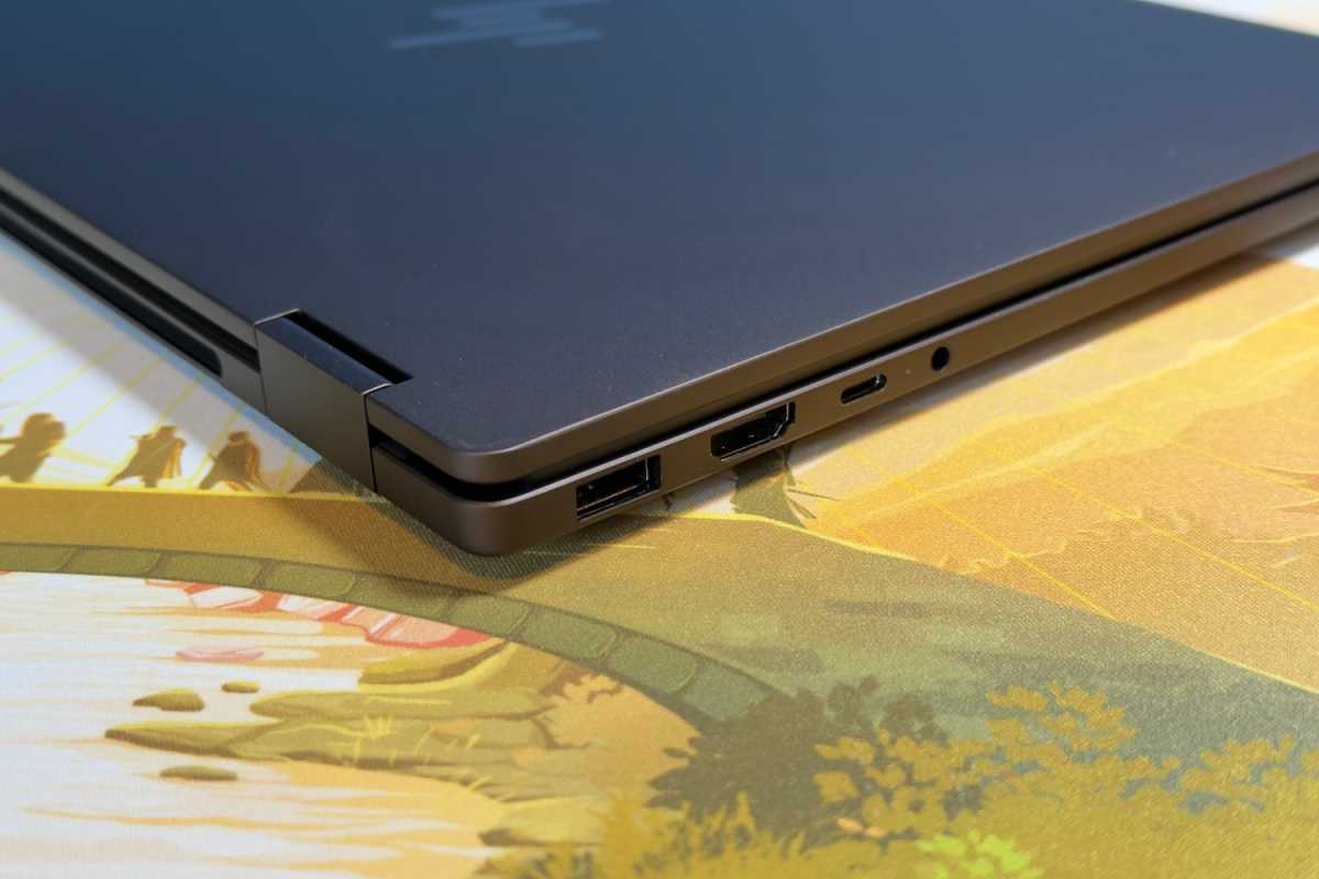 HP Omnibook X Flip 14 2-in-1 ports