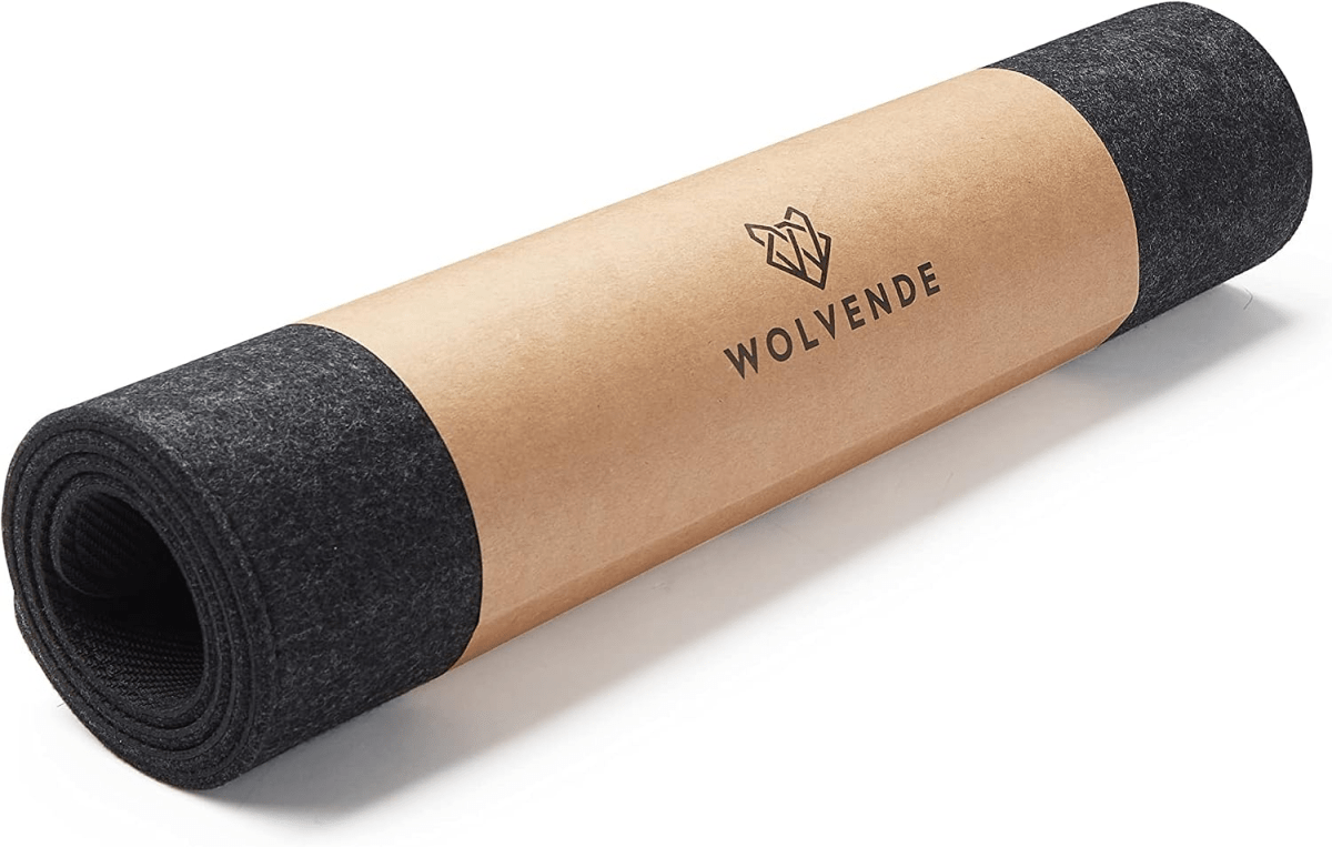 Wolvende felt desk mat 