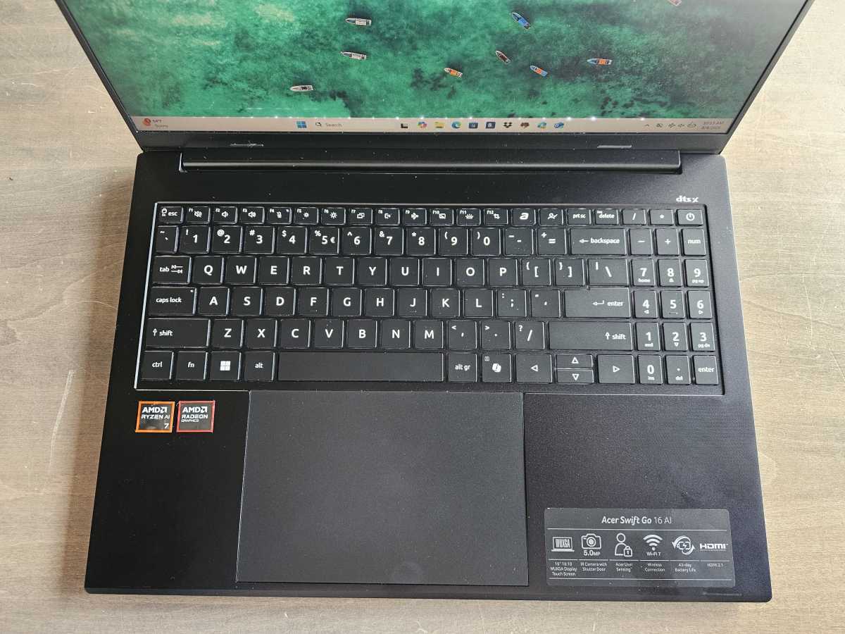 Acer Swift Go 16 keyboard