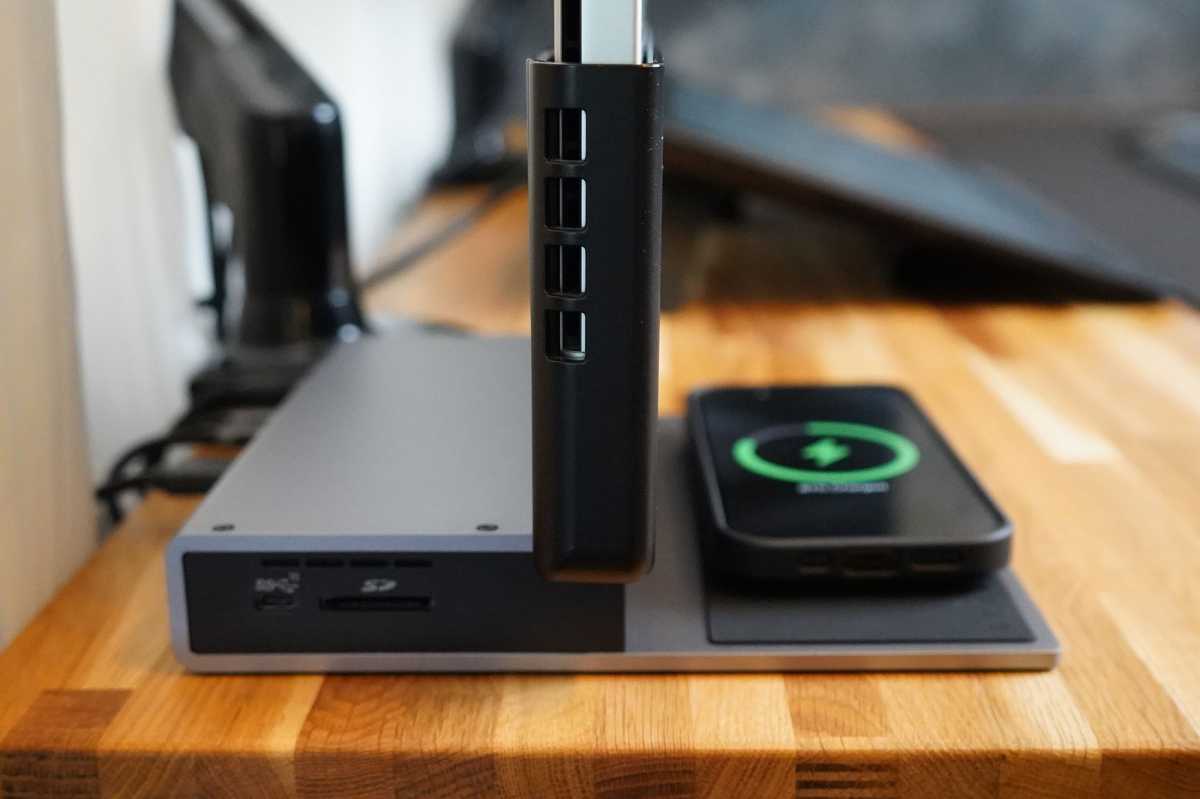 Brydge ProDock Trio Wireless