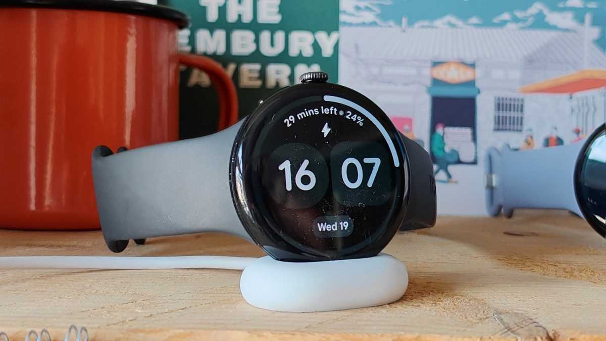 Google Pixel Watch 5 quick charging