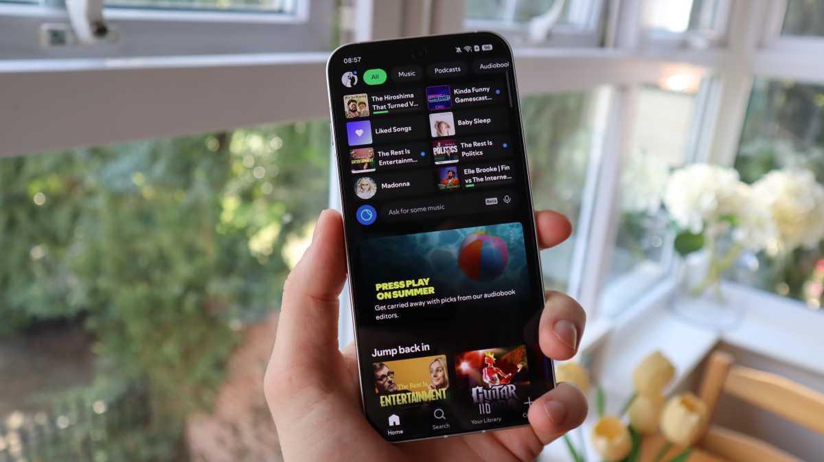 Spotify on the Oppo Reno 16