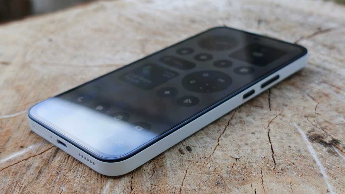 Nothing Phone 4b review 6