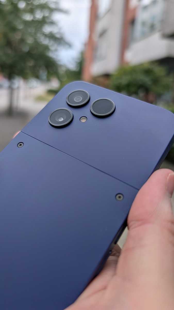 Fairphone 6 Plus baksida