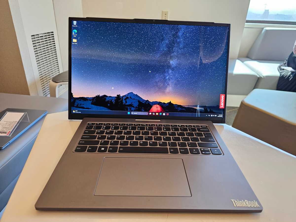 Lenovo Project Swan ThinkBook Rollable