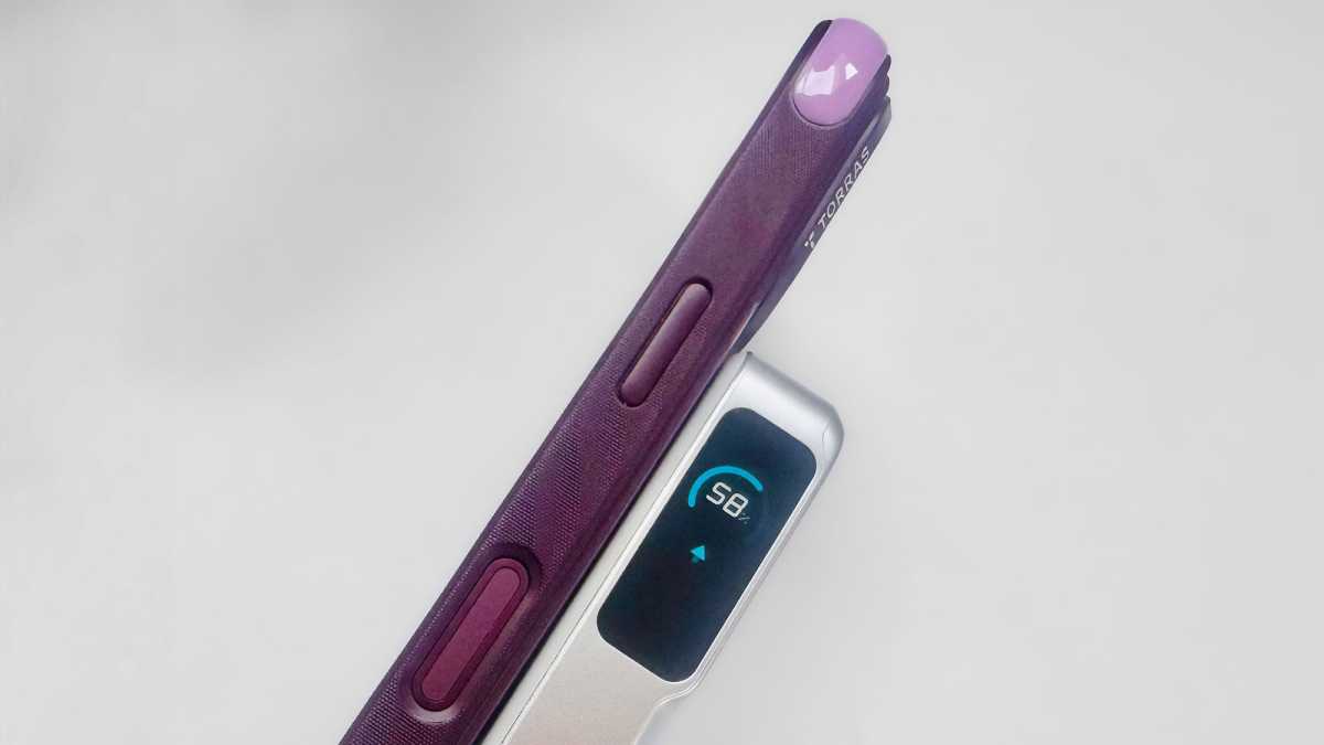 Anker MagGo Power Bank 2 Pro display
