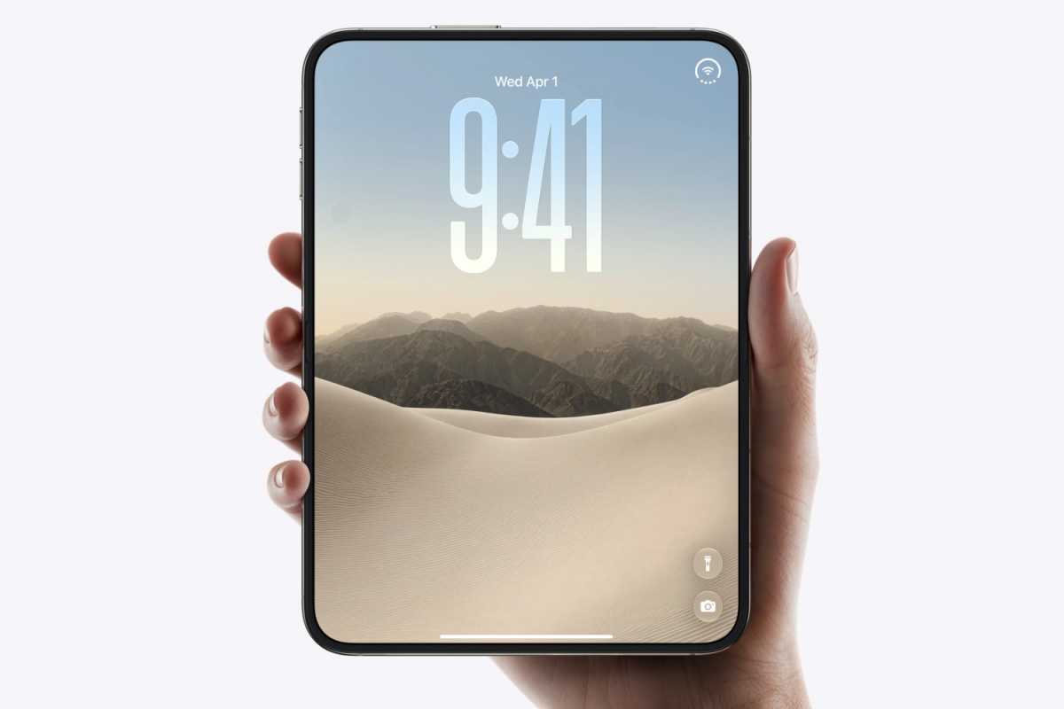 iPhone Duo in hand