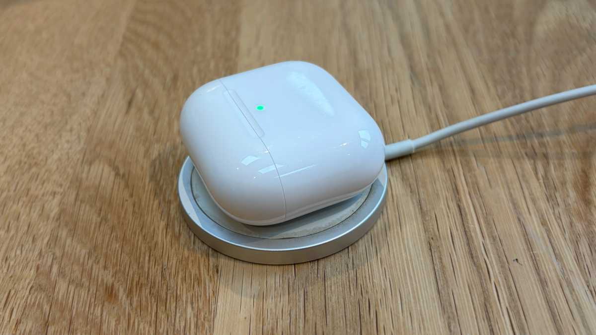 AirPods 5 charging wirelessly