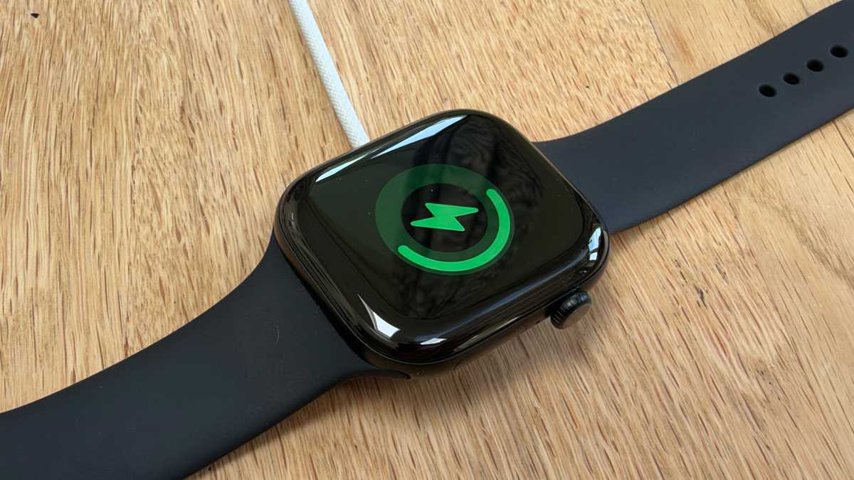 Apple Watch Series 12 charging