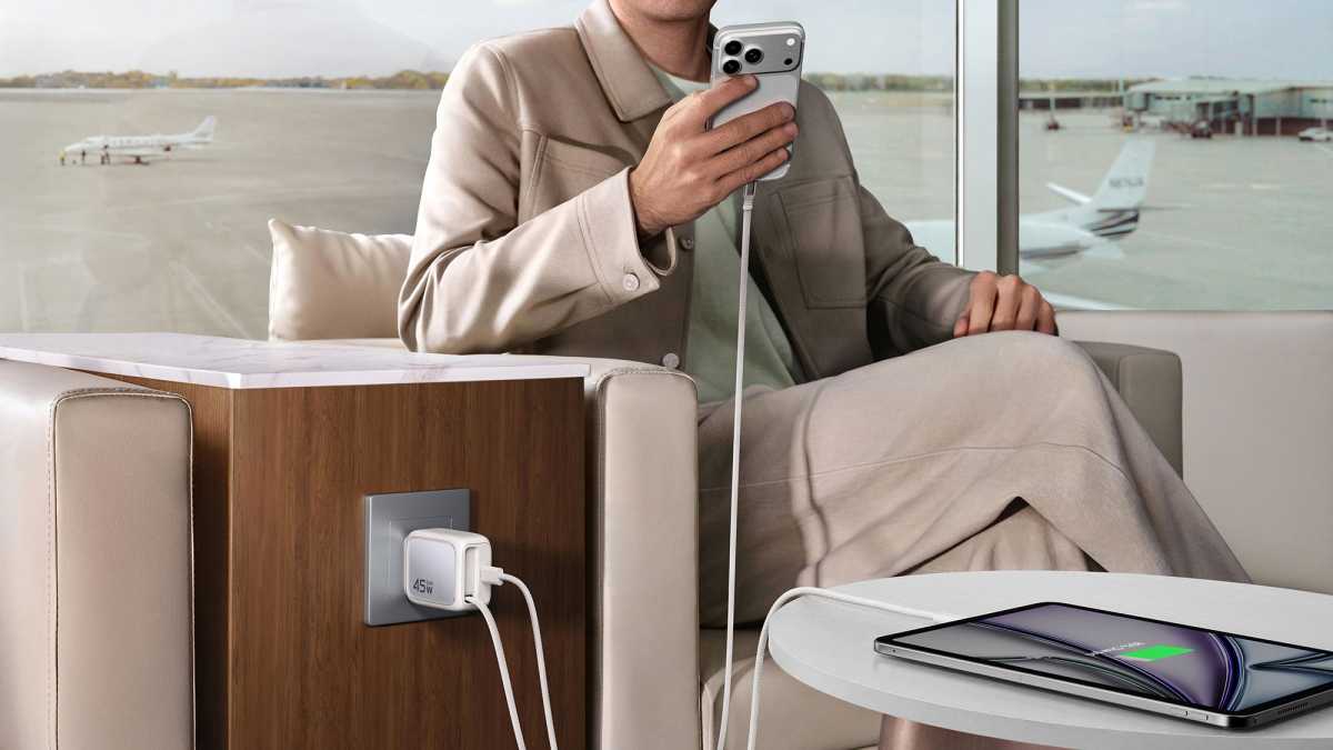 ESR Xtend 45W Retractable Charger Airport