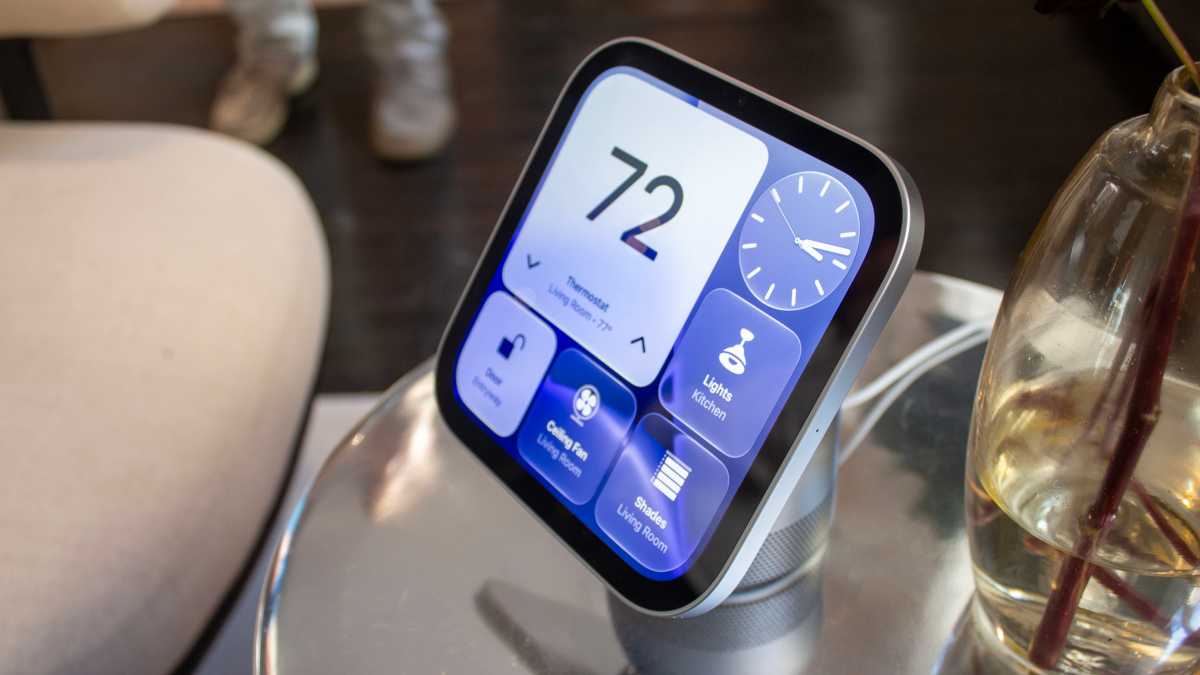 HomeView on a table showing widgets
