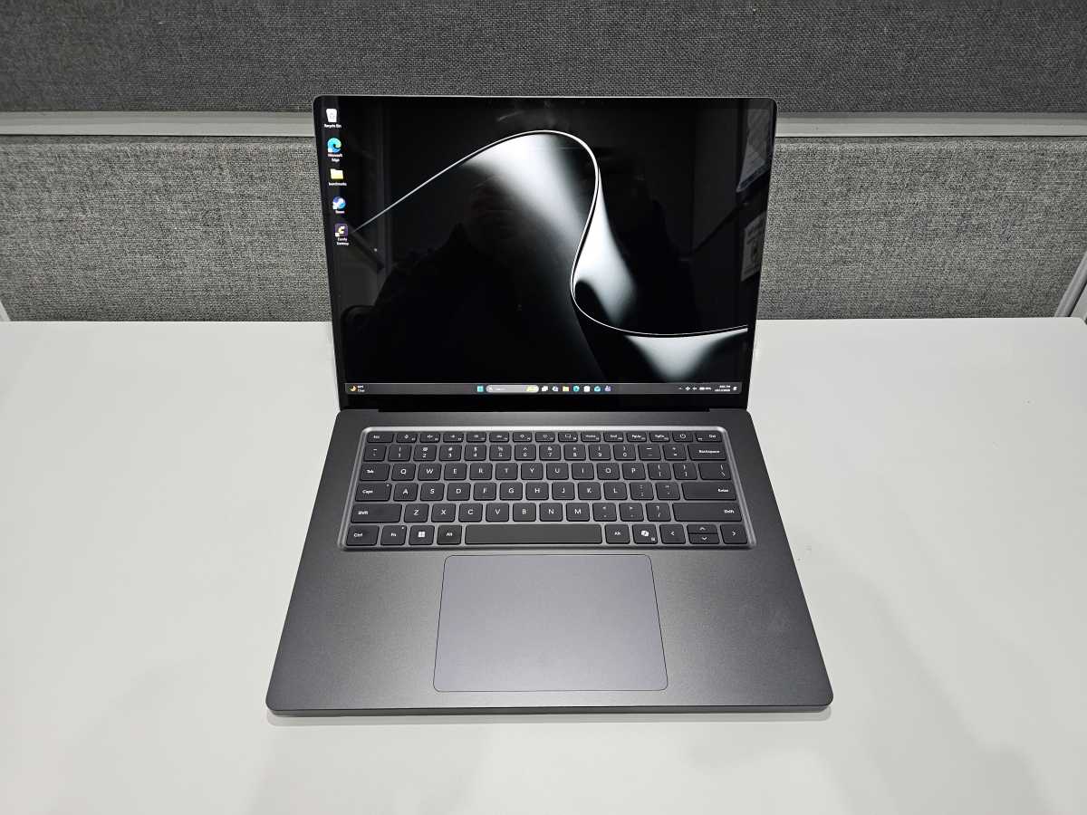 Microsoft Surface Laptop Ultra primary alt 2
